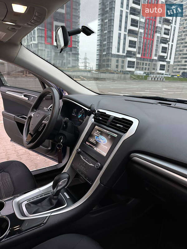 Седан Ford Fusion 2016 в Киеве фото 15 Седан Ford Fusion 2016 в Киеве
