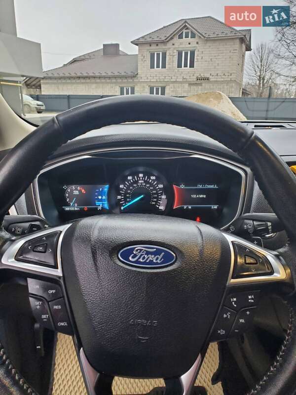 Седан Ford Fusion 2019 в Борщеве