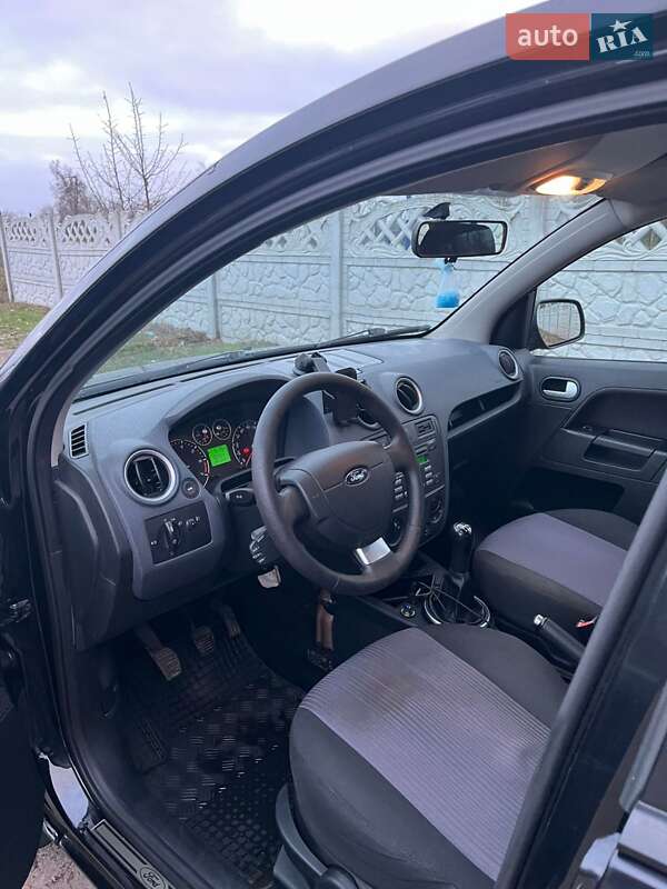 Хэтчбек Ford Fusion 2010 в Остер фото 7 Хэтчбек Ford Fusion 2010 в Остер