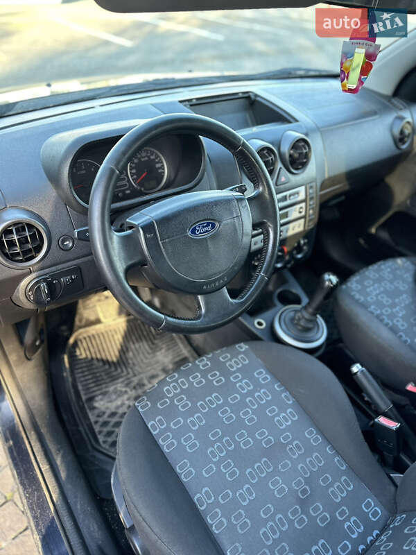 Седан Ford Fusion 2005 в Мукачево фото 8 Седан Ford Fusion 2005 в Мукачево