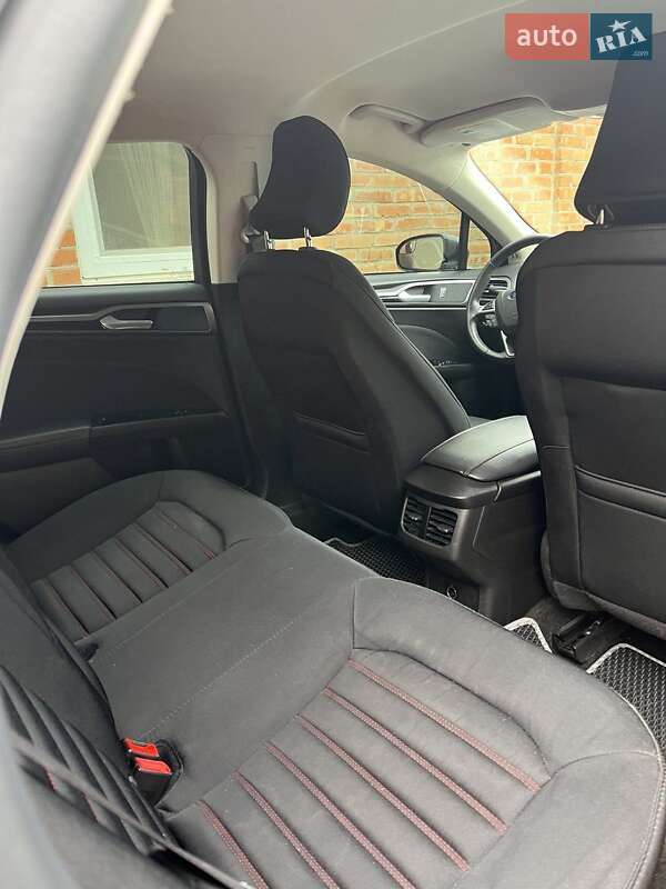 Седан Ford Fusion 2015 в Полтаве