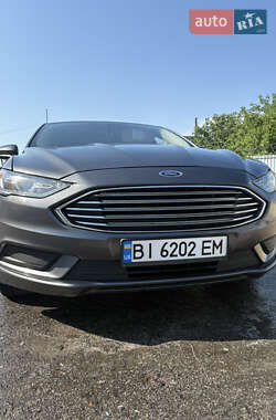 Седан Ford Fusion 2016 в Полтаві