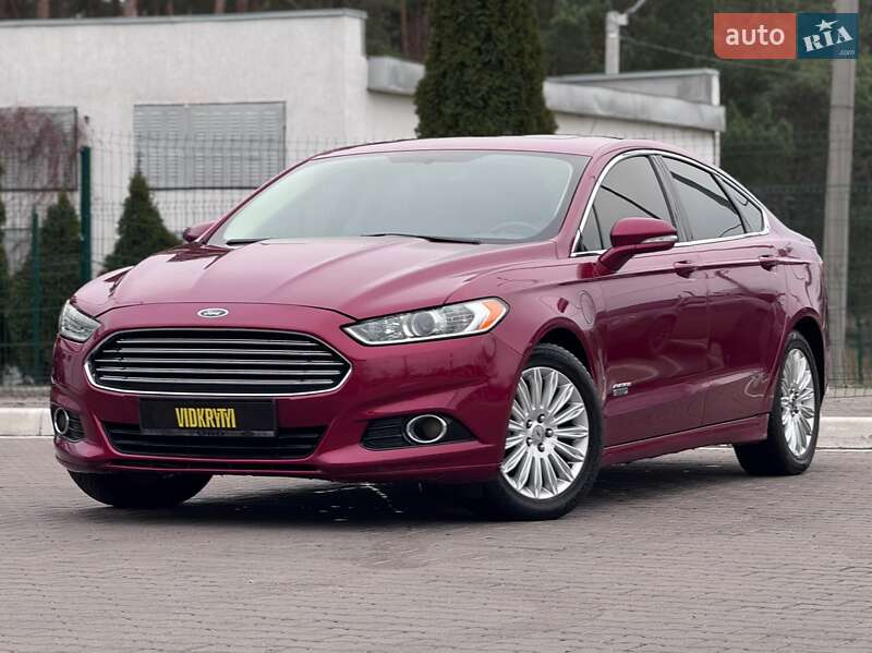 Седан Ford Fusion 2014 в Киеве фото 2 Седан Ford Fusion 2014 в Киеве