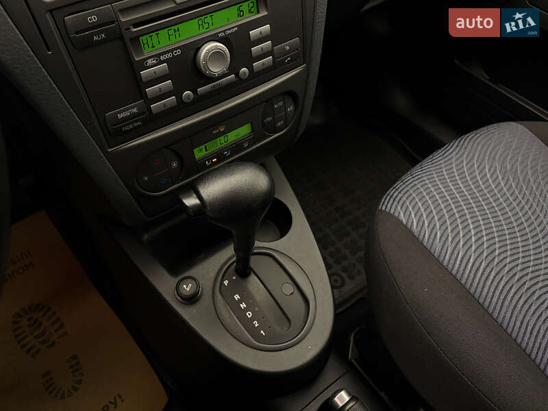 Хэтчбек Ford Fusion 2010 в Киеве