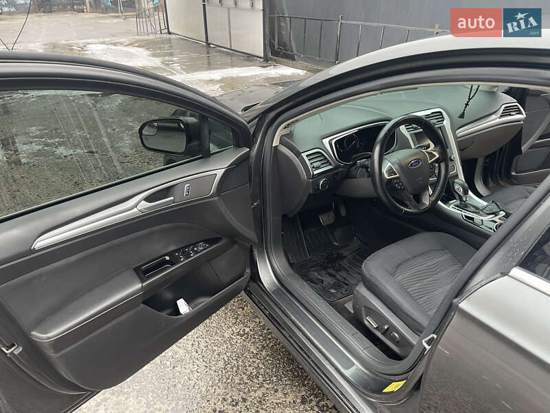 Седан Ford Fusion 2015 в Киеве