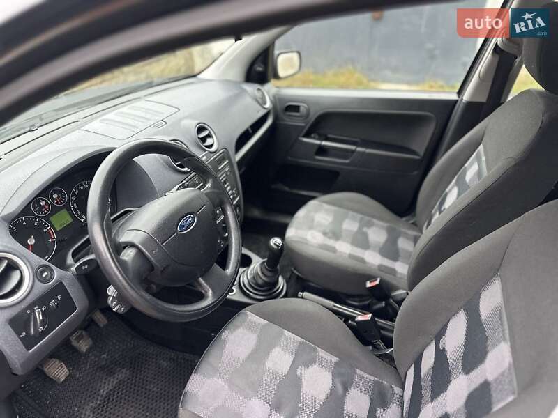 Хэтчбек Ford Fusion 2006 в Шостке фото 8 Хэтчбек Ford Fusion 2006 в Шостке