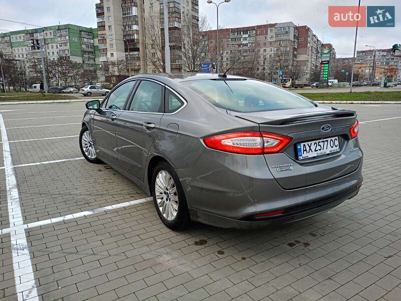 Седан Ford Fusion 2014 в Сумах