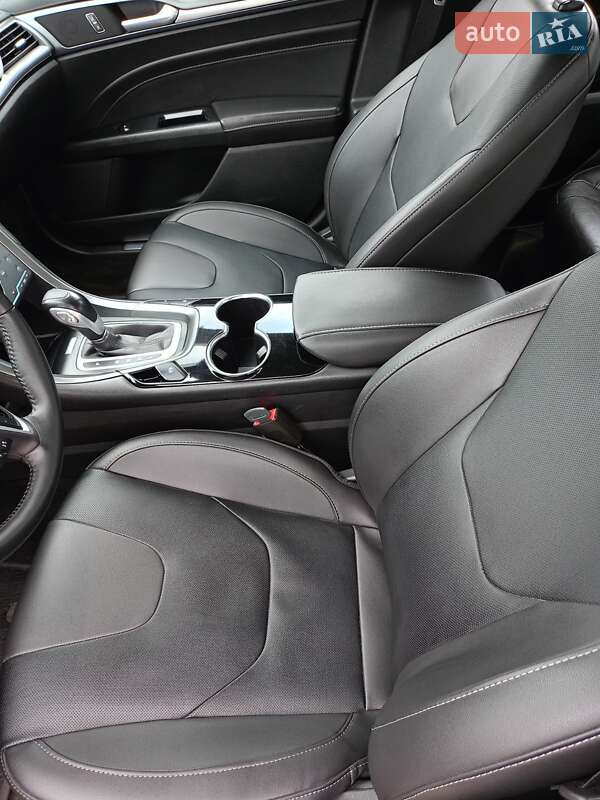 Седан Ford Fusion 2014 в Сумах