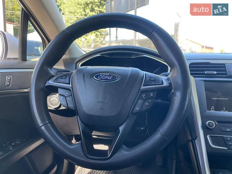 Седан Ford Fusion 2017 в Киеве фото 14 Седан Ford Fusion 2017 в Киеве
