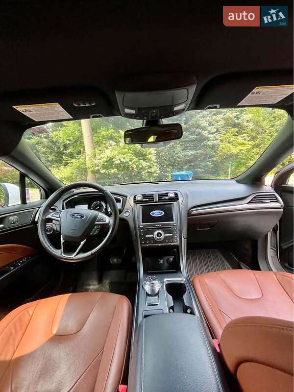 Седан Ford Fusion 2019 в Ивано-Франковске