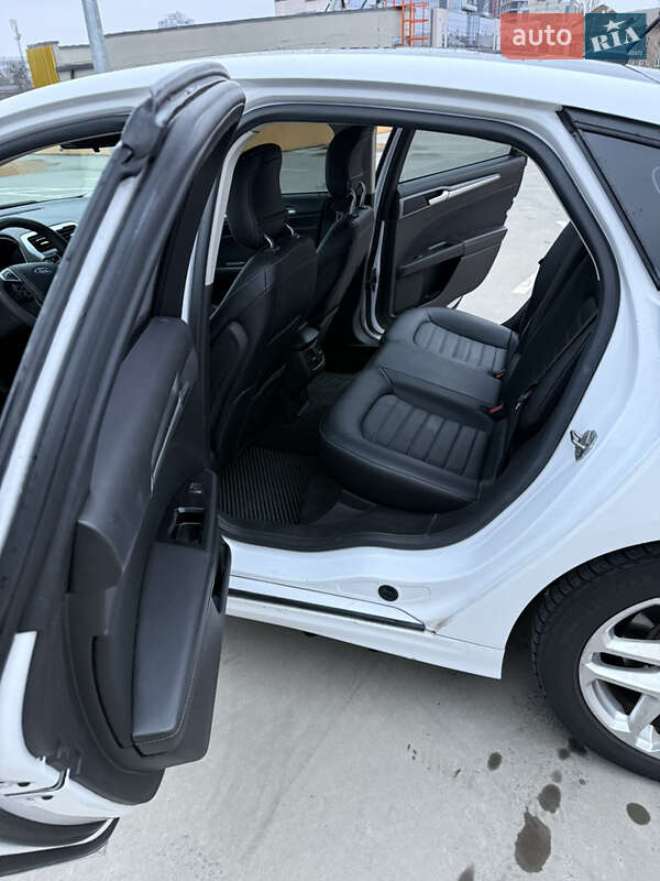 Седан Ford Fusion 2013 в Киеве фото 11 Седан Ford Fusion 2013 в Киеве
