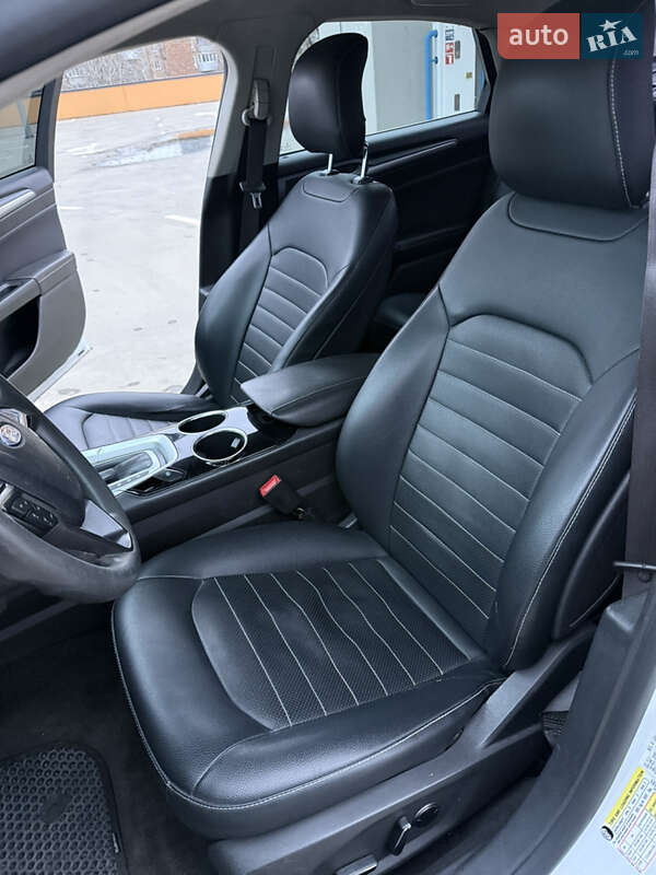 Седан Ford Fusion 2013 в Киеве фото 15 Седан Ford Fusion 2013 в Киеве