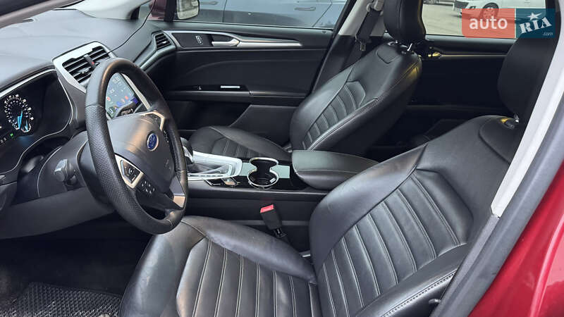 Седан Ford Fusion 2015 в Тернополе