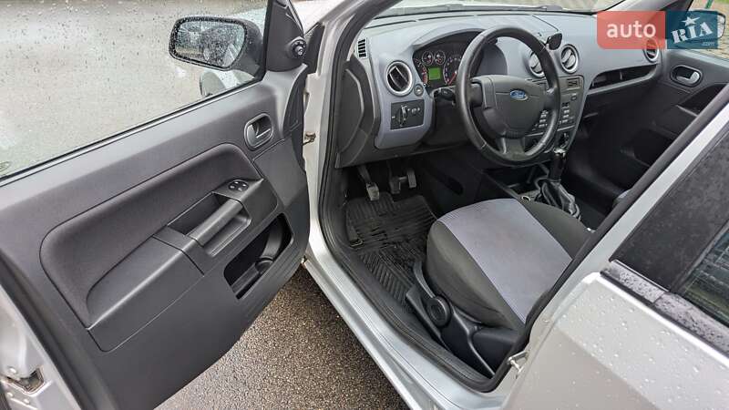 Хэтчбек Ford Fusion 2009 в Киеве фото 6 Хэтчбек Ford Fusion 2009 в Киеве