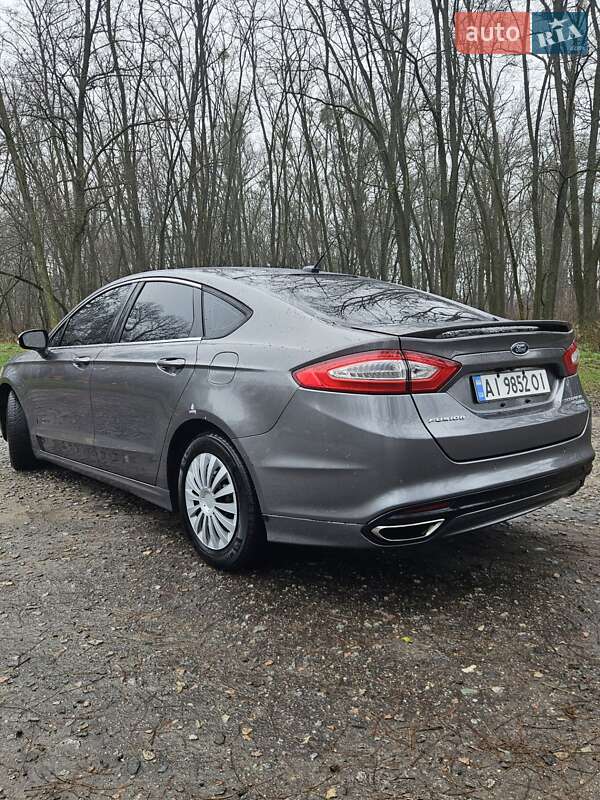 Седан Ford Fusion 2013 в Яготине