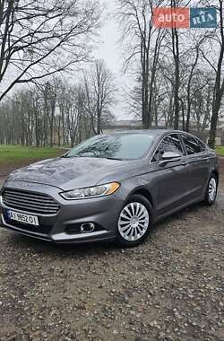 Седан Ford Fusion 2013 в Яготине