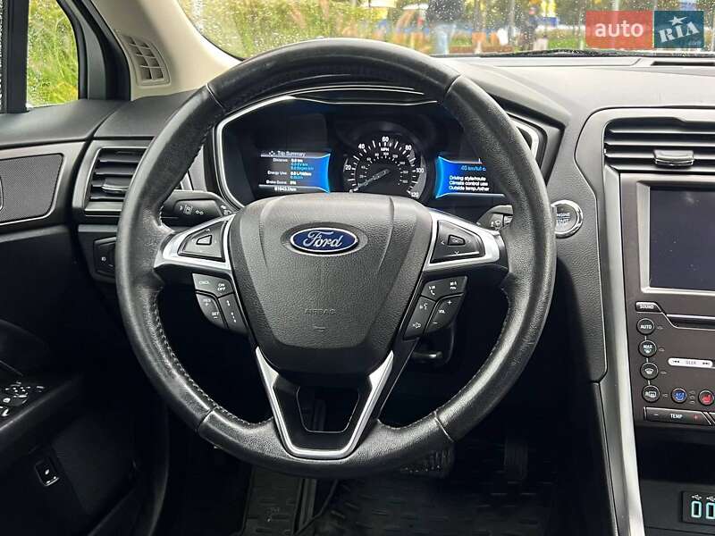 Седан Ford Fusion 2019 в Киеве