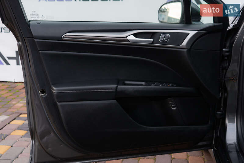 Седан Ford Fusion 2018 в Киеве фото 44 Седан Ford Fusion 2018 в Киеве