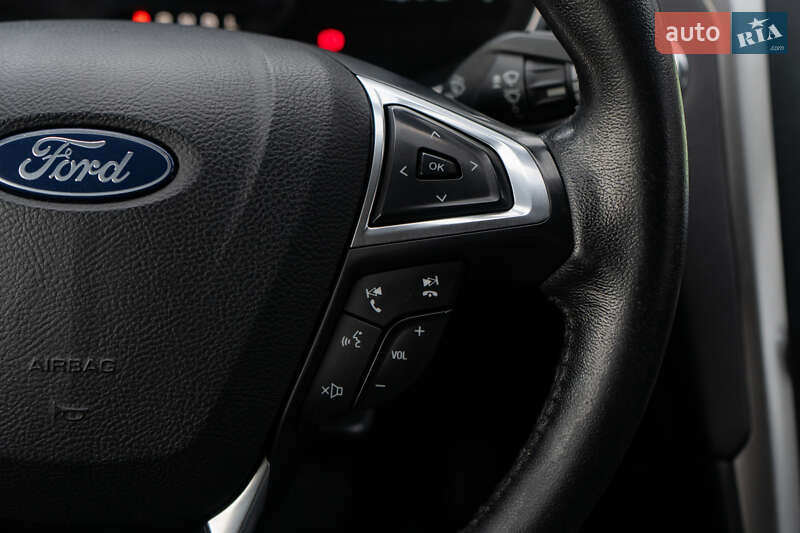 Седан Ford Fusion 2018 в Киеве фото 34 Седан Ford Fusion 2018 в Киеве