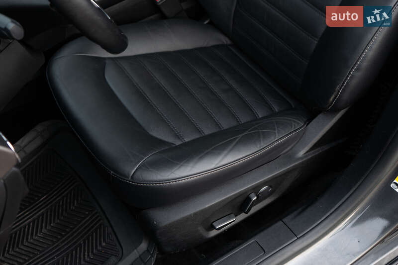 Седан Ford Fusion 2018 в Киеве фото 30 Седан Ford Fusion 2018 в Киеве