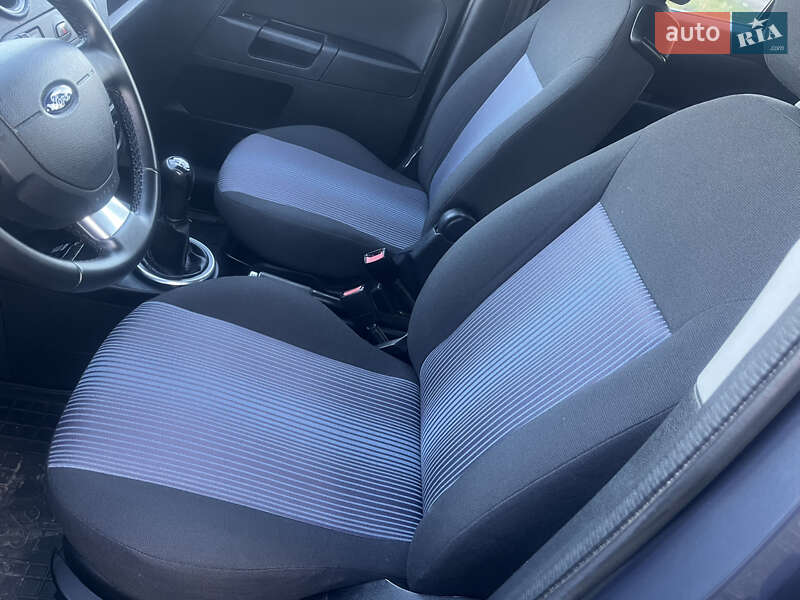 Хэтчбек Ford Fusion 2011 в Нежине фото 3 Хэтчбек Ford Fusion 2011 в Нежине