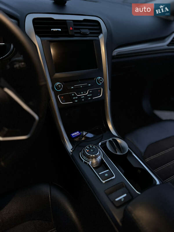 Седан Ford Fusion 2016 в Киеве