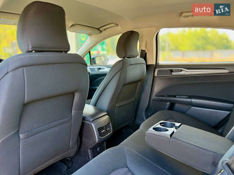 Седан Ford Fusion 2016 в Днепре