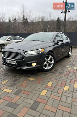 Седан Ford Fusion 2015 в Обухові