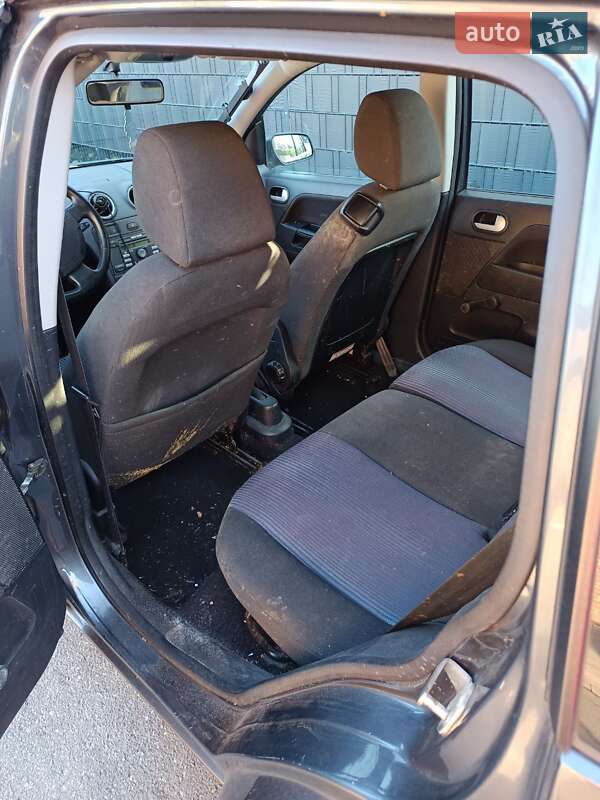 Хэтчбек Ford Fusion 2008 в Ровно