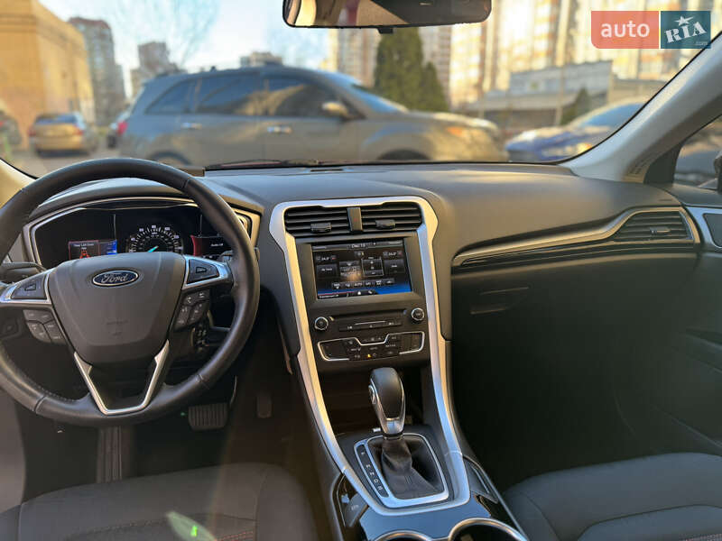 Седан Ford Fusion 2015 в Киеве фото 16 Седан Ford Fusion 2015 в Киеве