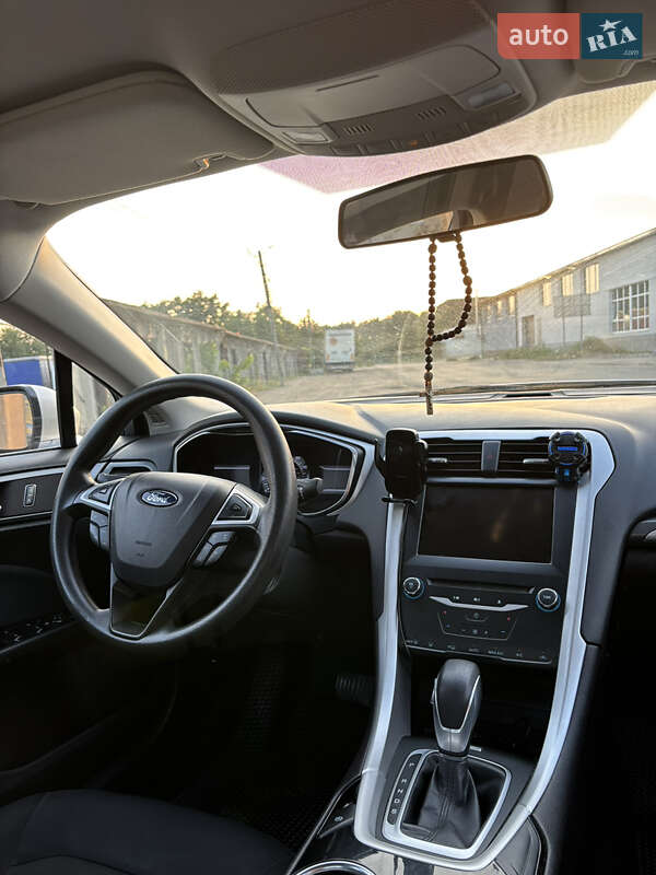 Седан Ford Fusion 2014 в Ирпене