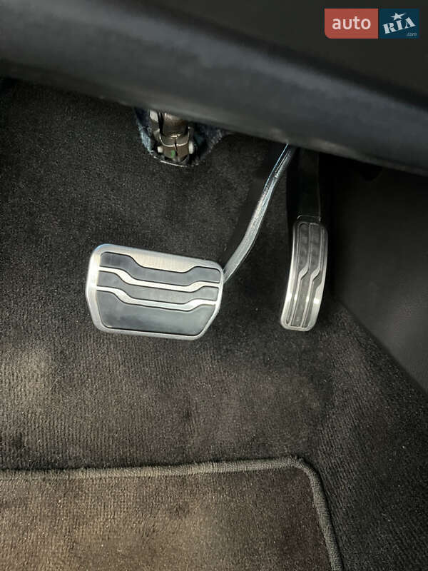 Седан Ford Fusion 2014 в Ровно фото 31 Седан Ford Fusion 2014 в Ровно