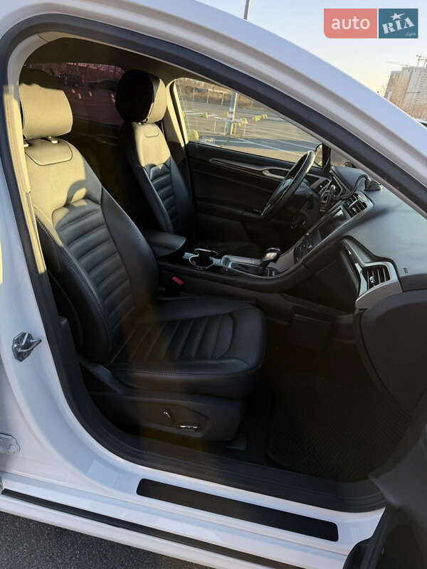 Седан Ford Fusion 2016 в Киеве фото 16 Седан Ford Fusion 2016 в Киеве