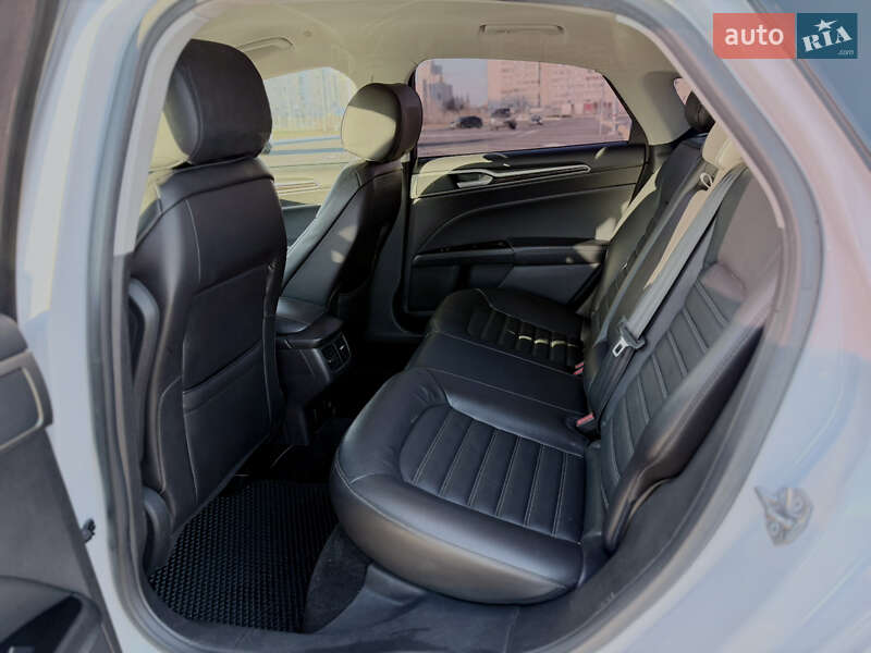Седан Ford Fusion 2016 в Киеве фото 17 Седан Ford Fusion 2016 в Киеве
