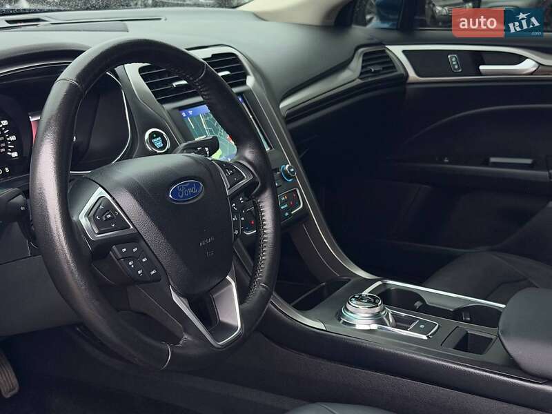 Седан Ford Fusion 2017 в Харькове
