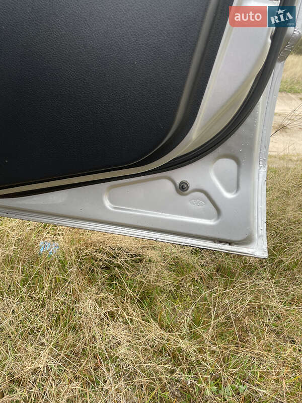 Хэтчбек Ford Fusion 2011 в Калиновке