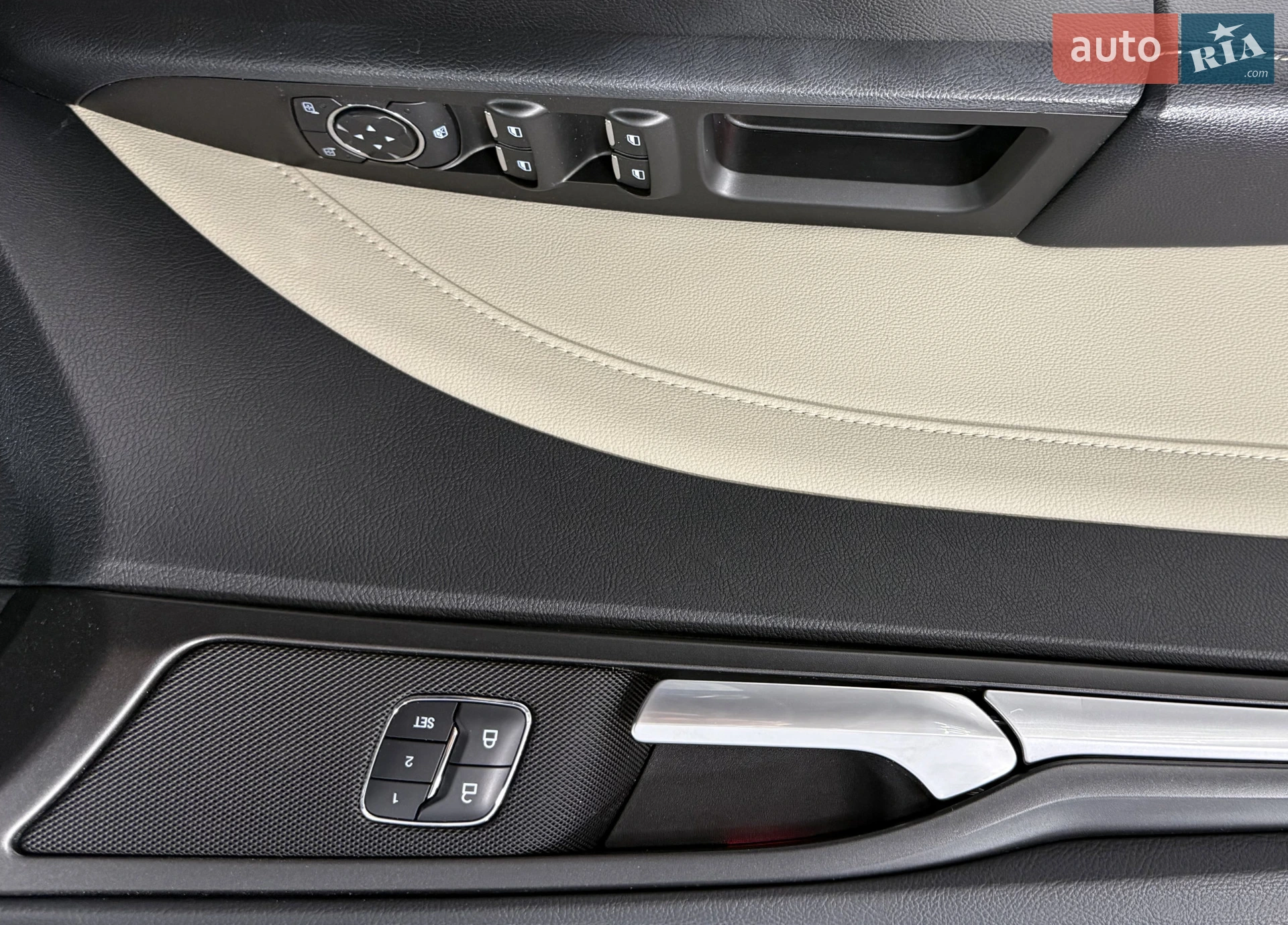 2016 Ford Fusion - мініатюра 34