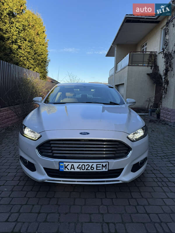 Седан Ford Fusion 2015 в Киеве фото 2 Седан Ford Fusion 2015 в Киеве