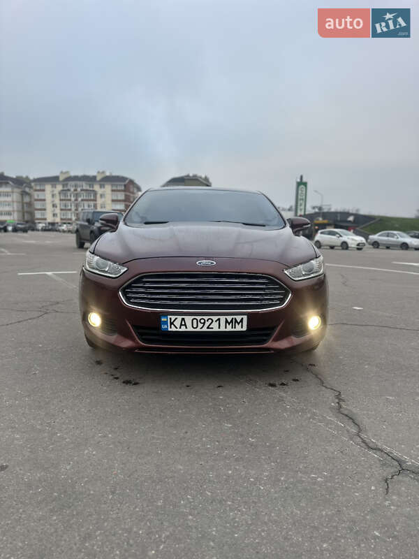 Седан Ford Fusion 2015 в Києві фото Седан Ford Fusion 2015 в Києві