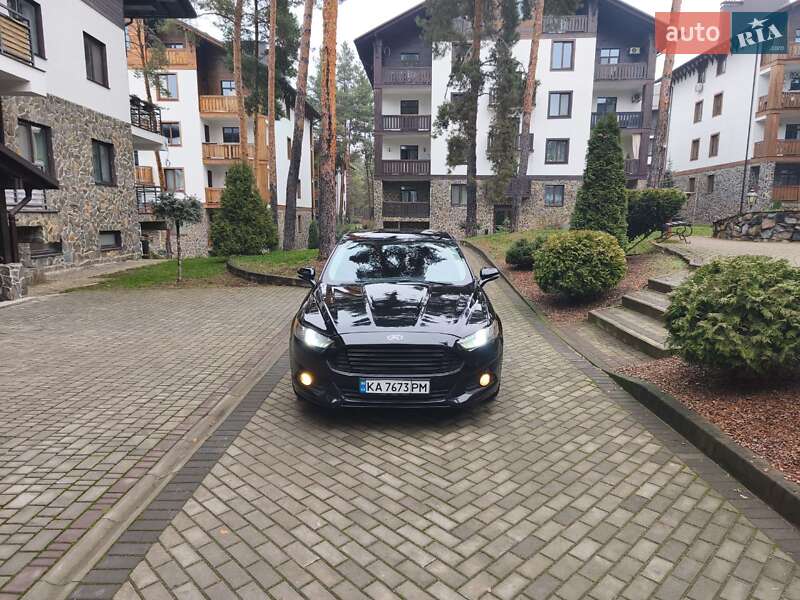 Седан Ford Fusion 2015 в Киеве