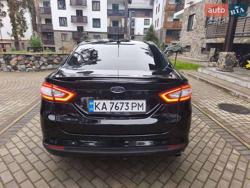 Седан Ford Fusion 2015 в Киеве