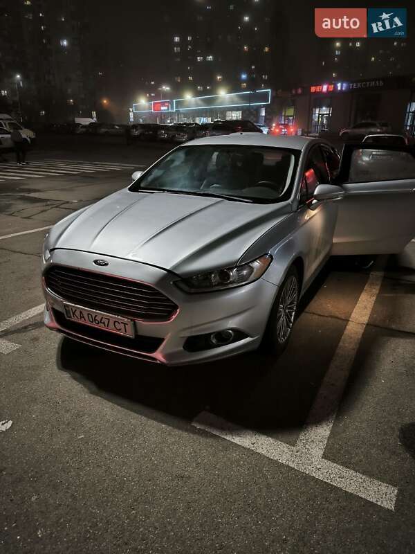 Седан Ford Fusion 2015 в Киеве фото 11 Седан Ford Fusion 2015 в Киеве