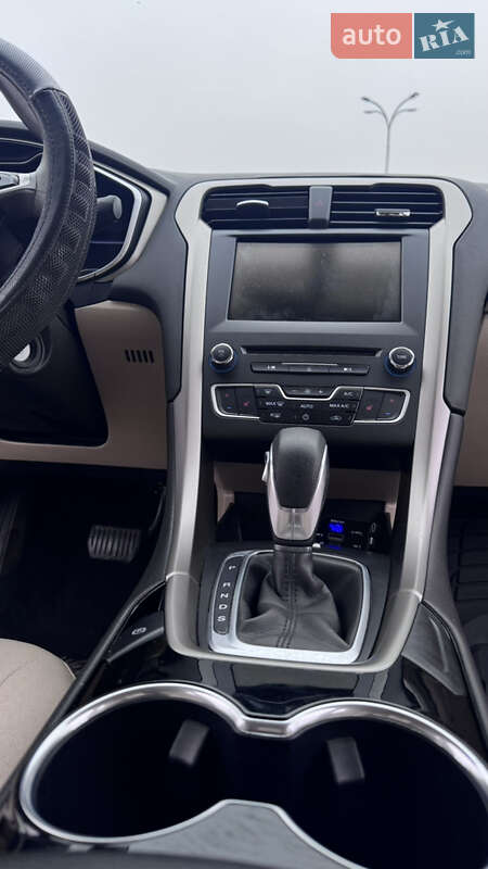 Седан Ford Fusion 2015 в Киеве