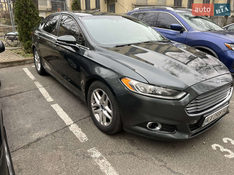 Седан Ford Fusion 2015 в Киеве фото 3 Седан Ford Fusion 2015 в Киеве