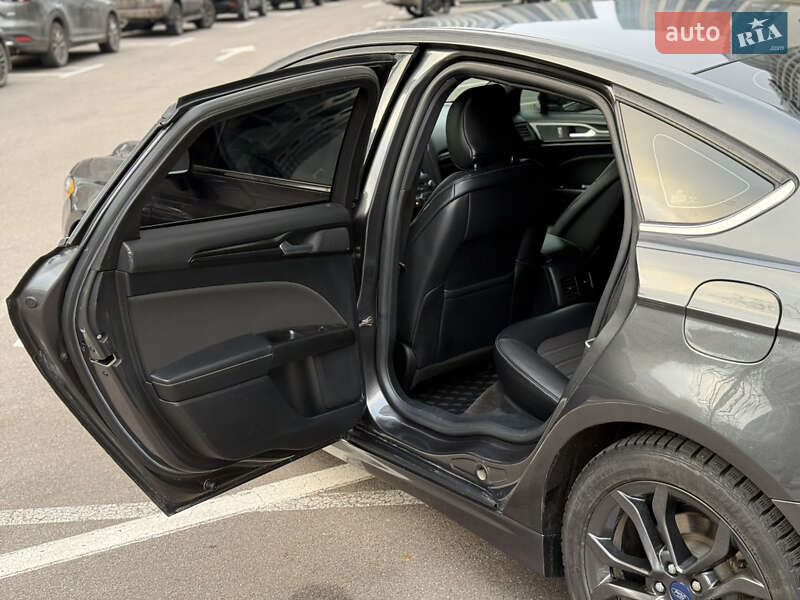 Седан Ford Fusion 2017 в Киеве