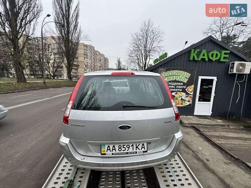 Хэтчбек Ford Fusion 2011 в Киеве