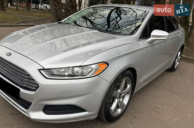 Седан Ford Fusion 2014 в Львове