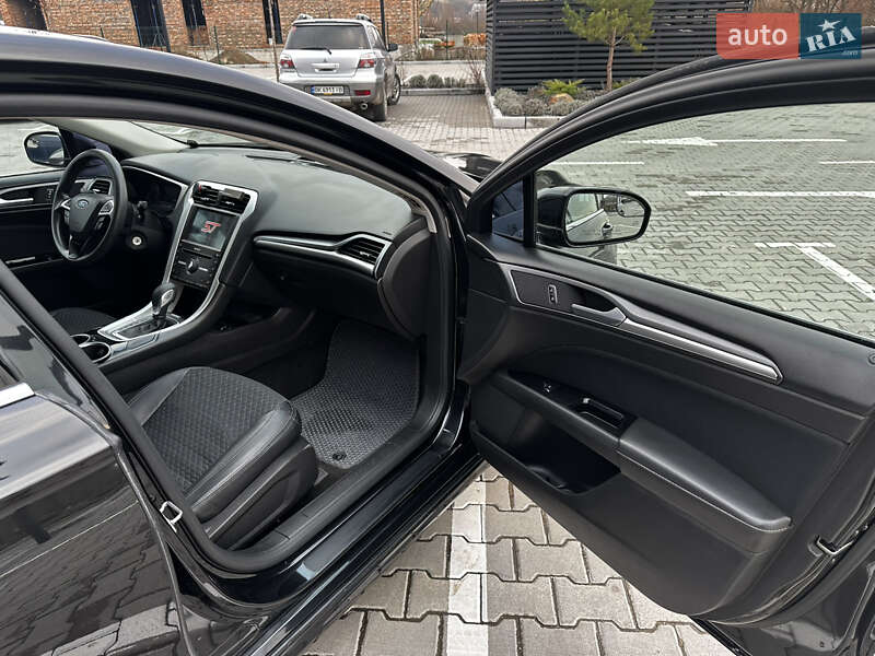 Седан Ford Fusion 2013 в Ровно фото 37 Седан Ford Fusion 2013 в Ровно