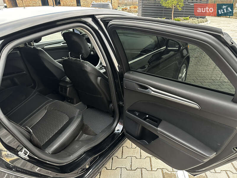 Седан Ford Fusion 2013 в Ровно фото 42 Седан Ford Fusion 2013 в Ровно