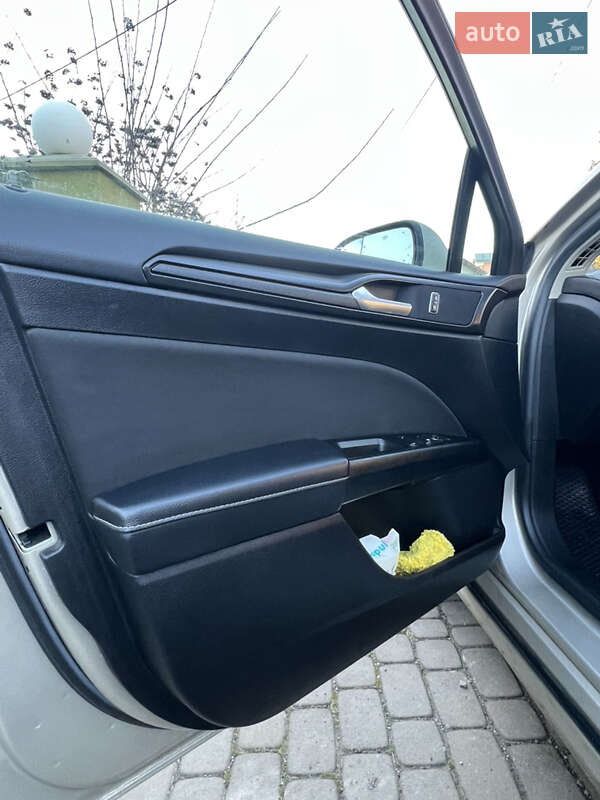 Седан Ford Fusion 2018 в Тернополе